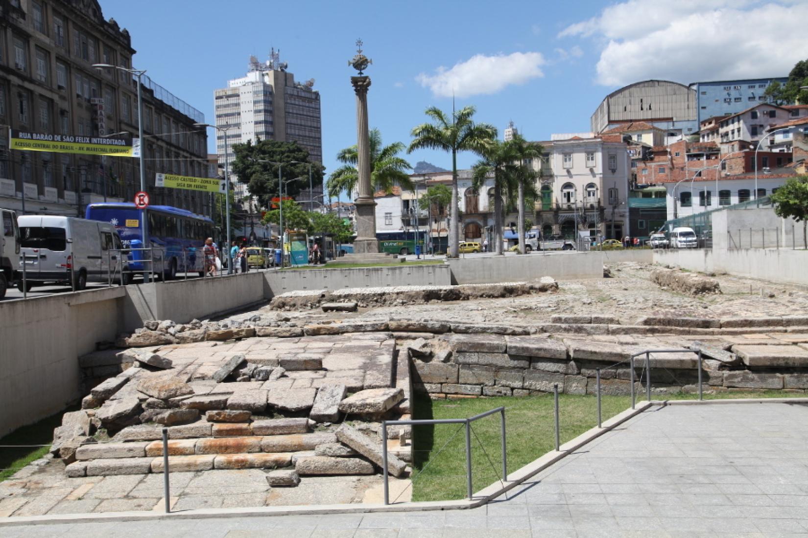 Sítio Arqueológico do Cais do Valongo não é apenas o principal cais de desembarque de africanos escravizados em todas as Américas, como é o único que se preservou materialmente. Foto: UNIC Rio/Natalia da Luz