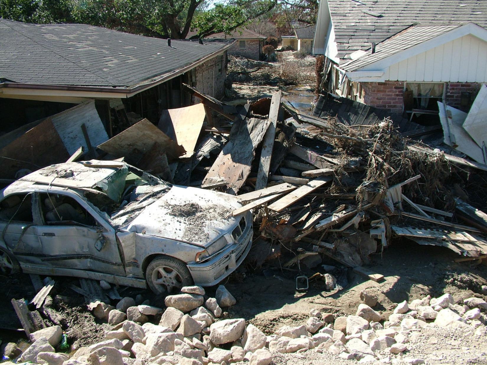 Destroços do furacão Katrina, que passou pela costa americana em 2005. Foto: Flickr/ Louisiana State University (CC)