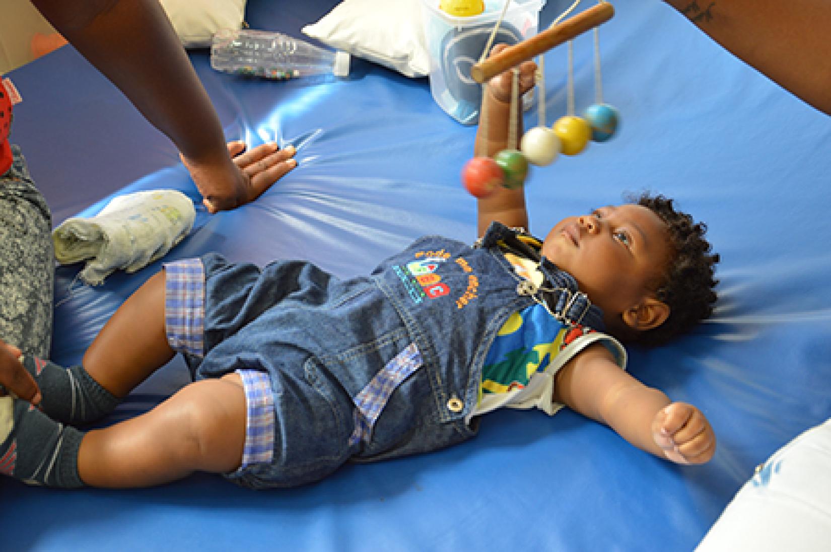 Zika e sua associação com a microcefalia trouxeram novos desafios para o Brasil, onde falta de acesso à contracepção afeta até 4,4 milhões de mulheres em idade reprodutiva. Foto: UNFPA Brasil / Tatiana Almeida