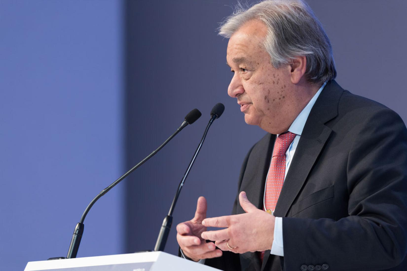 Refugiados que fogem de conflitos e perseguições têm direito a proteção, disse o secretário-geral da ONU, António Guterres. Foto: Fórum Econômico Mundial/Boris Baldinger (arquivo)