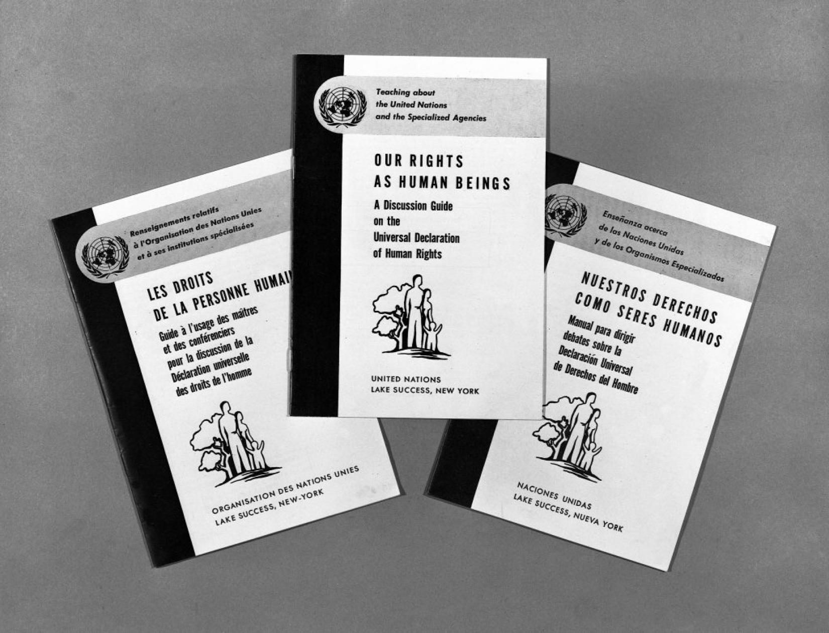 Reprodução das capas das edições em francês, inglês e espanhol do guia de discussão &quot;Nossos direitos como seres humanos&quot;, publicado pelo Departamento de Informação Pública da ONU. Foto: ONU