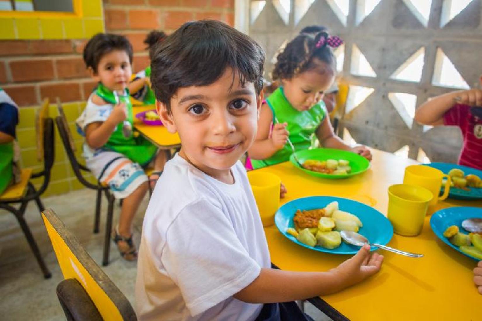 Apesar de ser desenvolvido com foco em professores de crianças de 4 a 10 anos, qualquer pessoa pode se cadastrar e realizar o curso. Foto: UNICEF