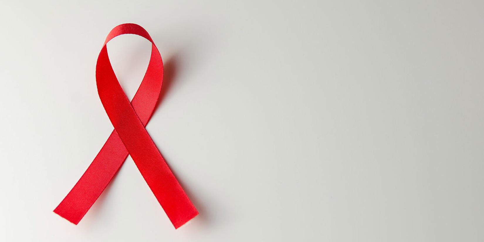 OPAS e UNAIDS lançam uma ampla campanha de informação pública (“Em suas mãos. Faça o autoteste: onde quiser, quando quiser”) para aumentar a conscientização sobre a disponibilidade do autoteste.
