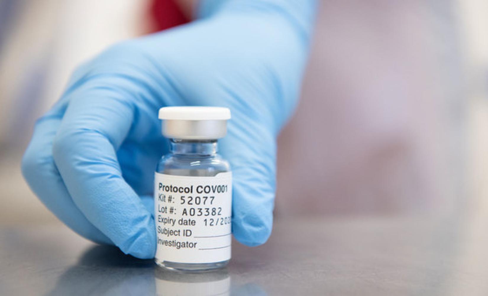Vacinas contra COVID-19 continuam sendo desenvolvidas e aprovadas.
