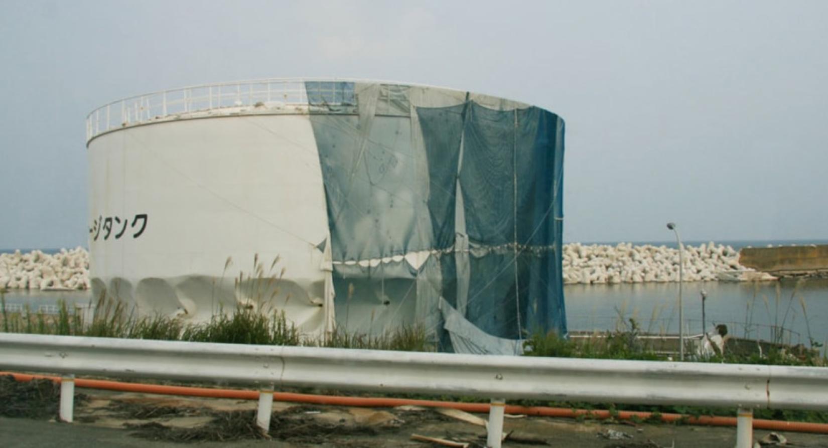 Tanque danificado em Fukushima Daiichi.
