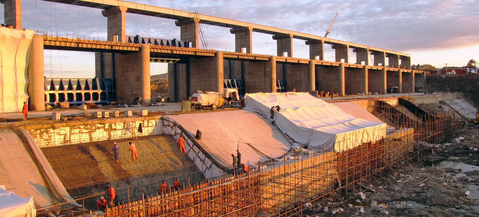 barragem no rio Nura, no Cazaquistão