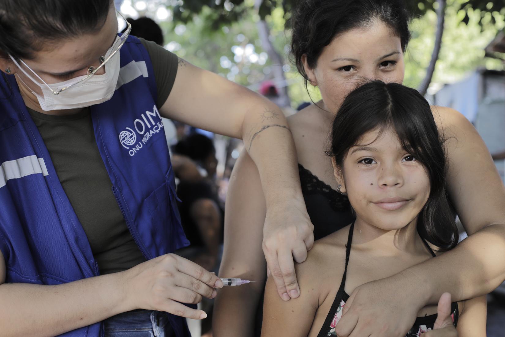 OIM e UNICEF participaram da campanha de vacinação para imunizar refugiados e migrantes em ocupações espontâneas de Boa Vista, Roraima.