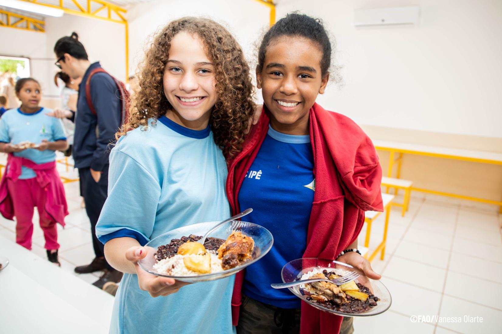 O Programa de Cooperação Internacional Brasil-FAO impulsiona a política de alimentação escolar, a partir da perspectiva do direito humano à alimentação adequada.