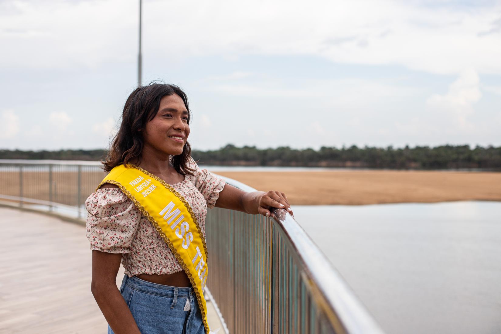 Moradora do abrigo Waraotuma a Tuaranoko, Paola Abache foi eleita Miss Trans Parada LGBTQIA+ 2023 de Roraima. 