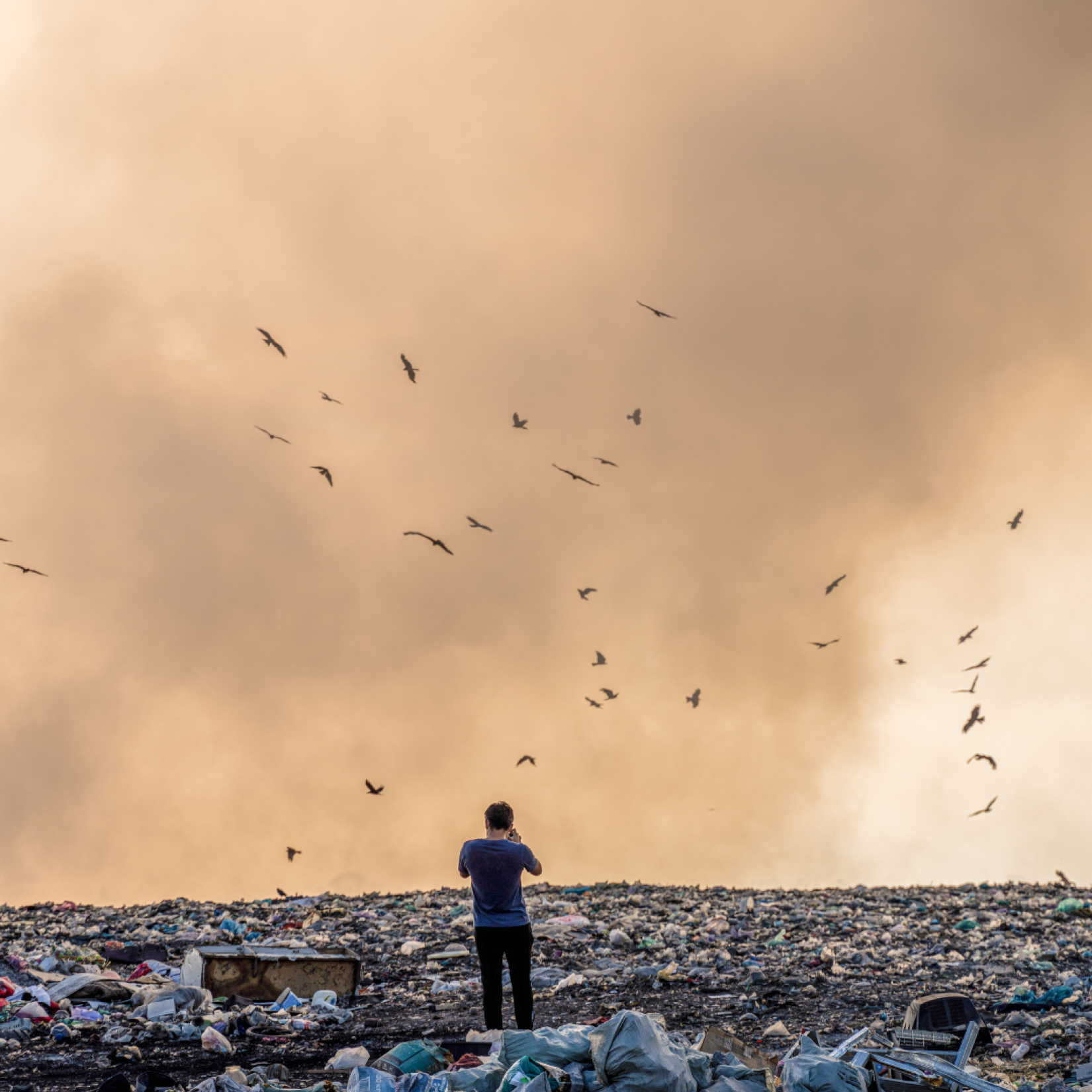m 2020, o custo direto global da gestão de resíduos foi estimado em US$ 252 bilhões. No entanto, quando se consideram os custos ocultos da poluição, da saúde precária e das alterações climáticas resultantes de más práticas de eliminação de resíduos, o custo sobe para US$361 bilhões.