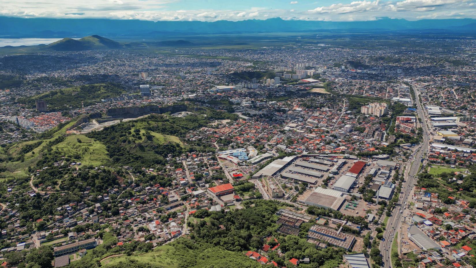 Vista aérea da cidade de São Gonçalo, na Região Metropolitana do Rio de Janeiro. Foto: © Henrique Maciel