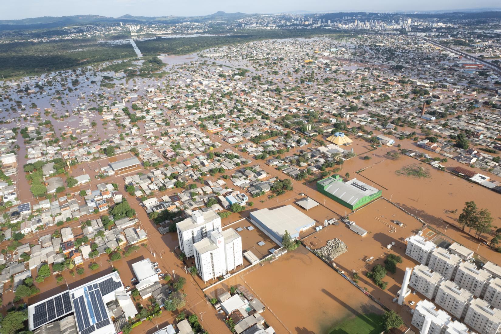 Fortes chuvas e alagamentos dificultam a vida no Rio Grande do Sul. Foto: Cid Guedes / Shutterstock