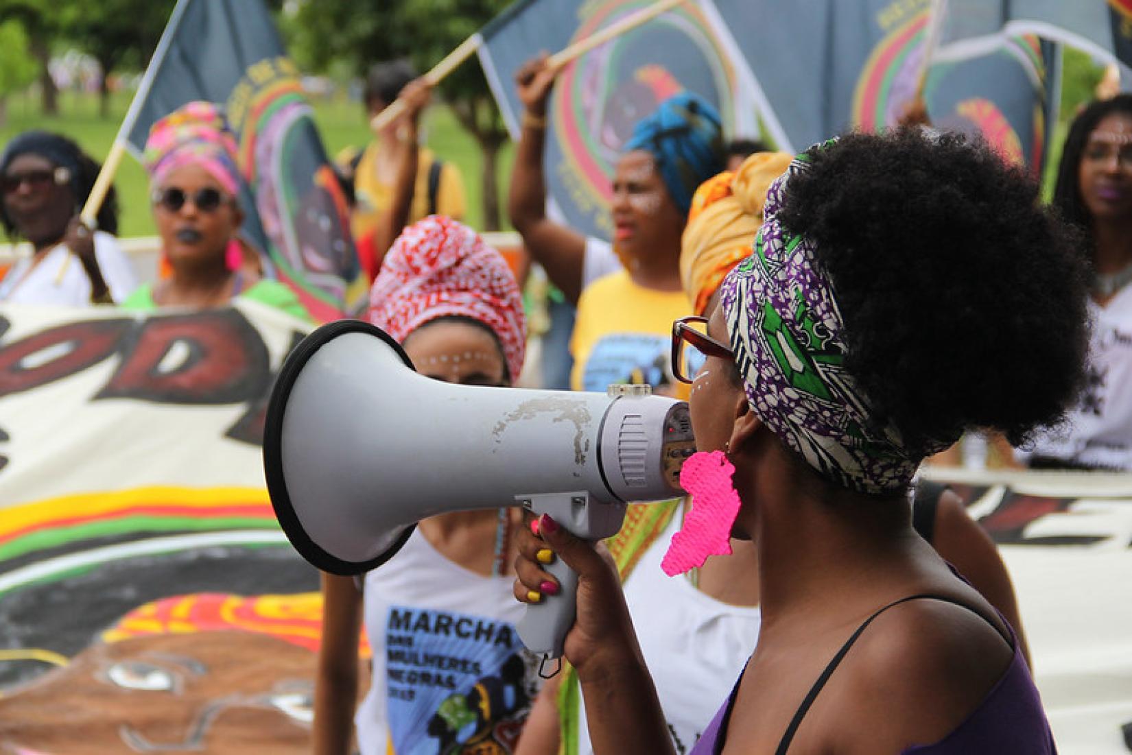 consulta on-line regional “Vozes para o Futuro: por governos para todas as pessoas”. A proposta é ouvir ideias sobre como acelerar o desenvolvimento na América Latina e no Caribe, com foco em gestão pública, segurança e participação social.