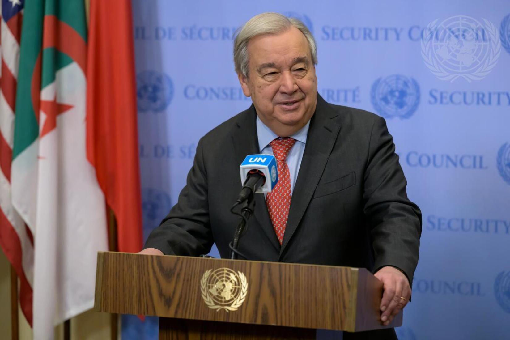 O Secretário-Geral da ONU, António Guterres, informa a imprensa sobre o lançamento de sua Iniciativa UN80.  “A necessidade é grande e o objetivo é claro: uma ONU ainda mais forte e eficaz, que atenda às necessidades das pessoas e esteja sintonizada com o século XXI”, disse ele.