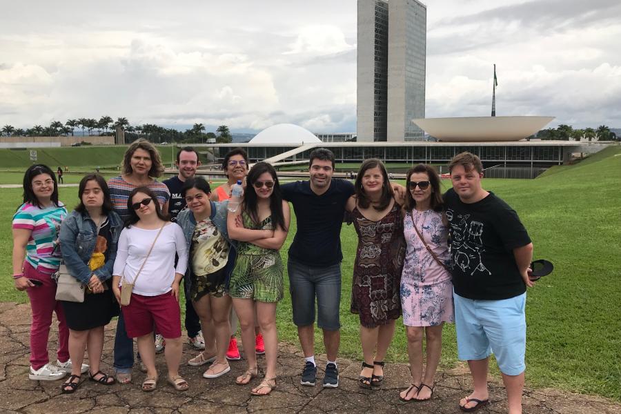 Antes da pandemia, grupo se reuniu em Brasília para discutir direitos das pessoas com síndrome de Down
