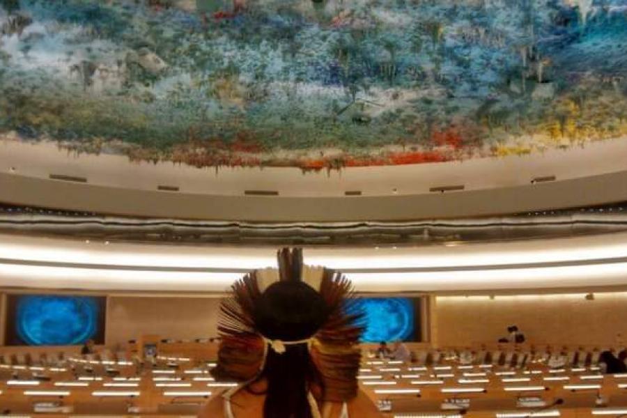 Indígena brasileira na ONU em Genebra  