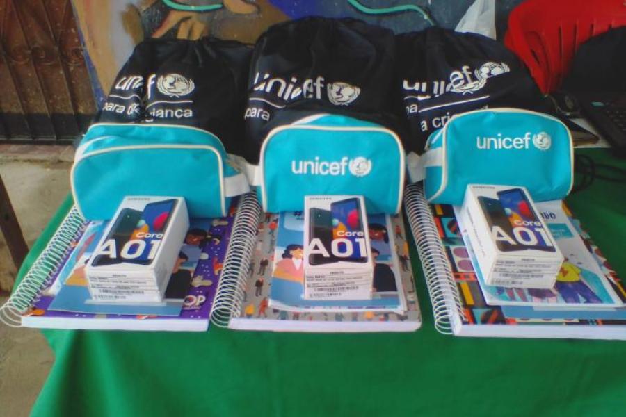 Kit da campanha do UNICEF #MaisConexão #MaisDireitos
