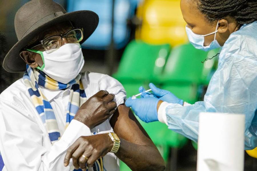 vacinação em ruanda