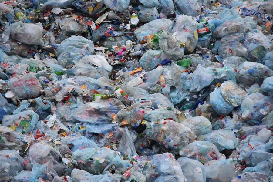 Poluição plástica é um dos grandes desafios ambientais, alerta PNUMA