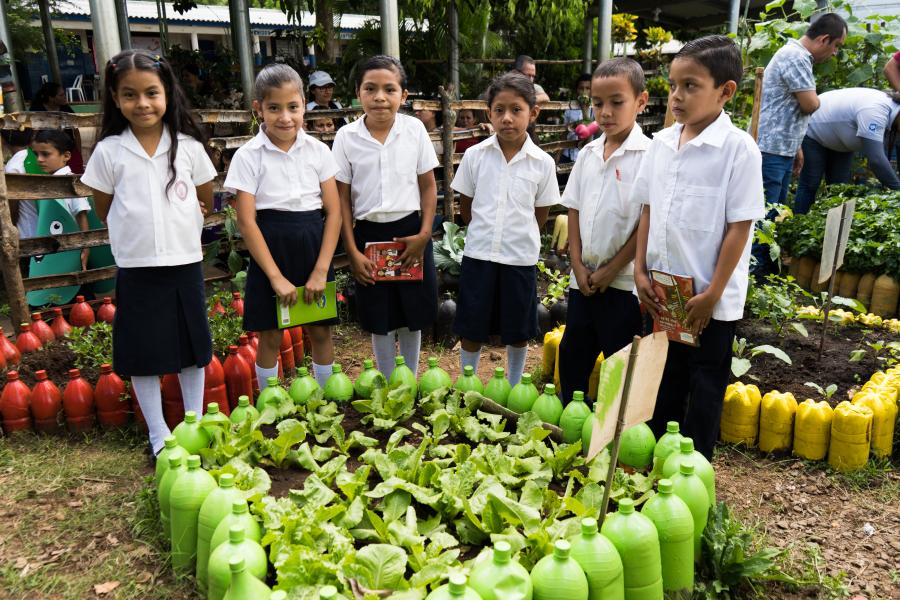 Em dez anos a metologia Escolas Sustentáveis já foi implementada em 23 mil escolas. 